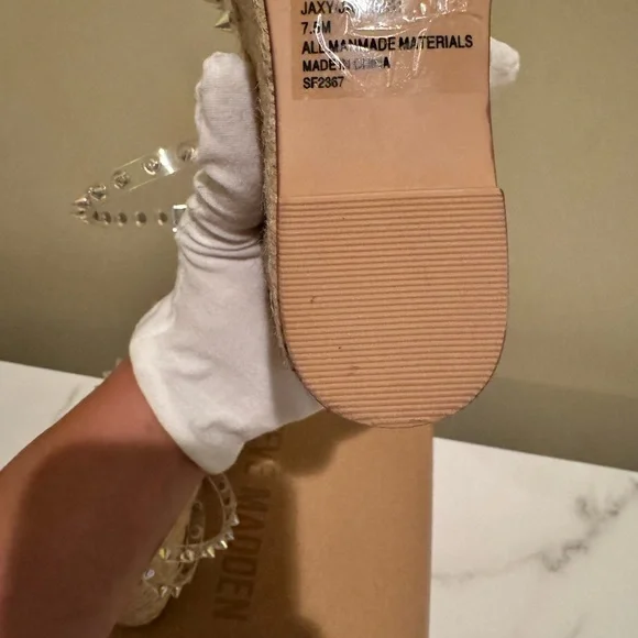 Steve Madden new in box clear sandals - Picture 6 of 7